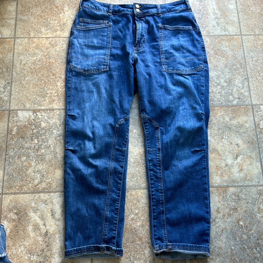 Pilcro Straight-Leg Jeans in Dark Blue Wash